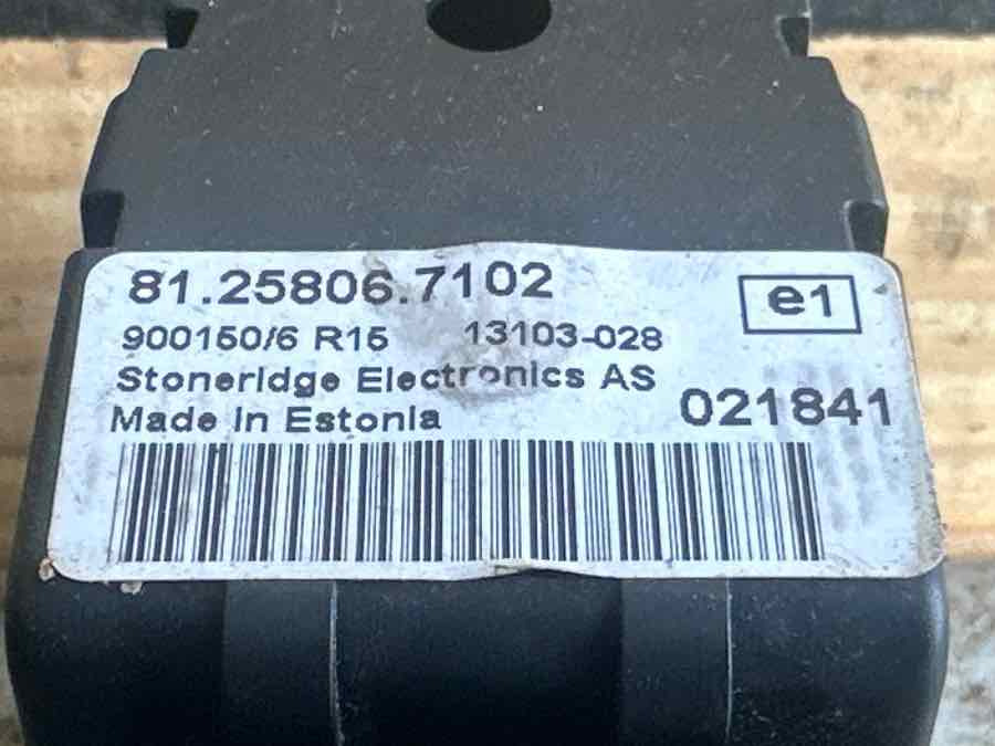 MAN DOOR MODULE 81.25806-7102 - Електрична система в категорії Вантажівки: фото 2 MAN DOOR MODULE 81.25806-7102 - Електрична система в категорії Вантажівки: фото 2