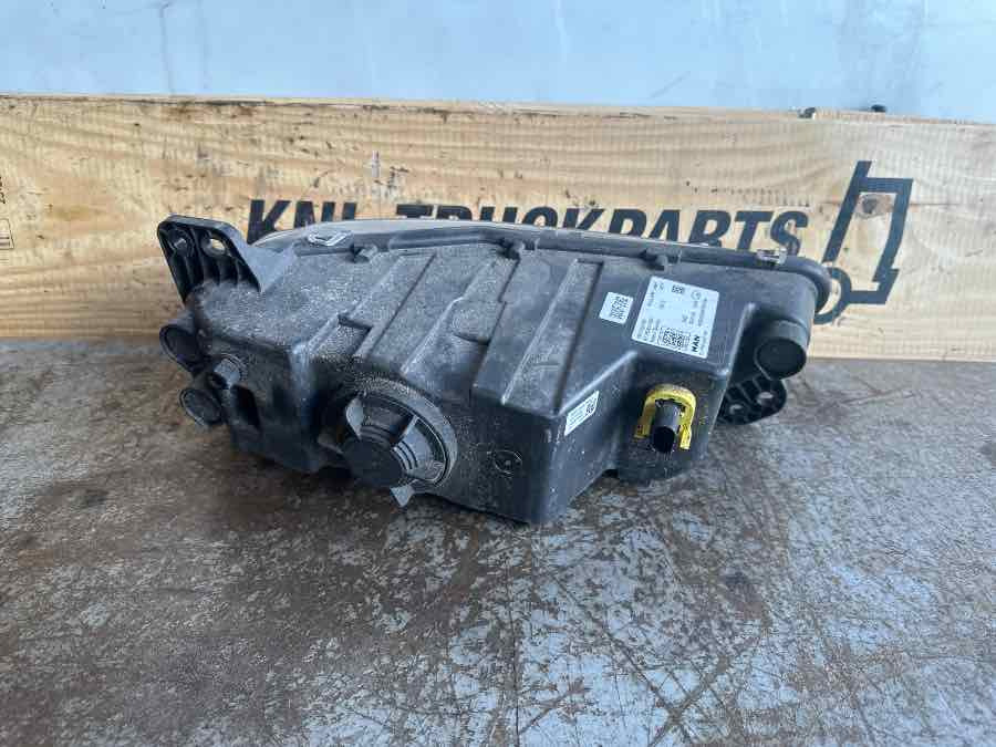 MAN FOG LAMP 81.25204-0001 - Світло/ Освітлення в категорії Вантажівки: фото 2 MAN FOG LAMP 81.25204-0001 - Світло/ Освітлення в категорії Вантажівки: фото 2