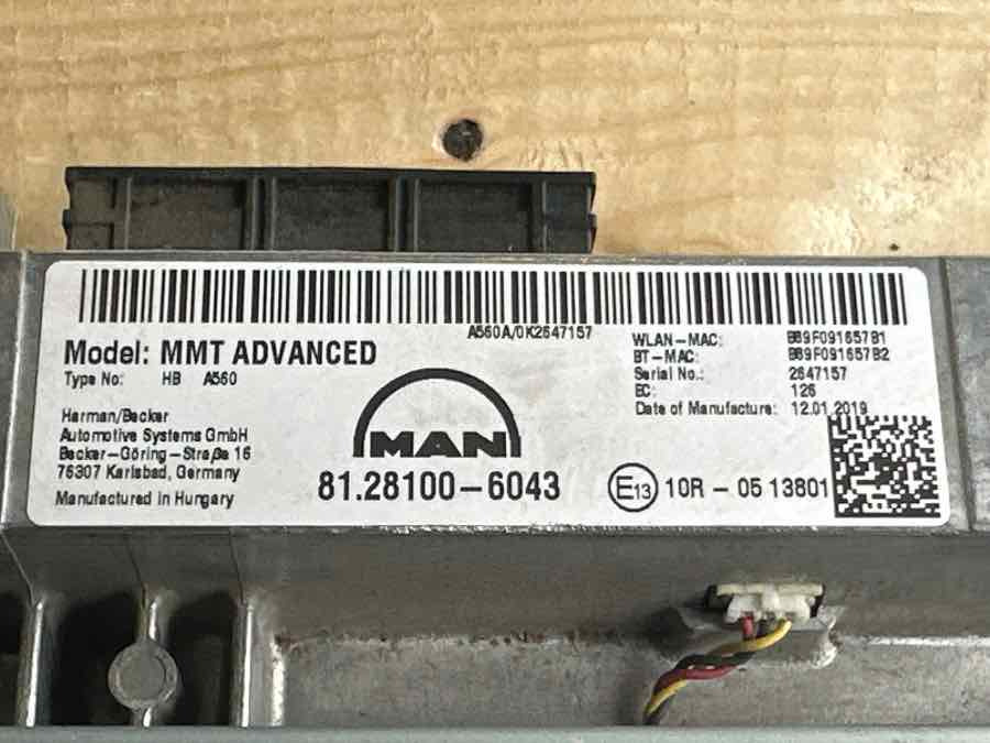 MAN RADIO / NAVI 81.28100-6043 - Кабіна й інтер'єр в категорії Вантажівки: фото 3 MAN RADIO / NAVI 81.28100-6043 - Кабіна й інтер'єр в категорії Вантажівки: фото 3