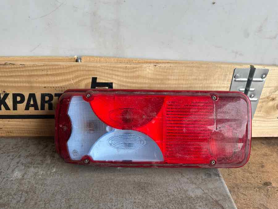 MAN REAR LAMP 81.25225.6544 - Світло/ Освітлення в категорії Вантажівки: фото 1 MAN REAR LAMP 81.25225.6544 - Світло/ Освітлення в категорії Вантажівки: фото 1