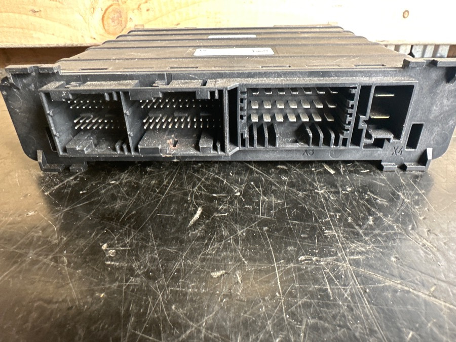 MERCEDES ECU XMC A0004464946 - Електрична система в категорії Вантажівки: фото 2 MERCEDES ECU XMC A0004464946 - Електрична система в категорії Вантажівки: фото 2