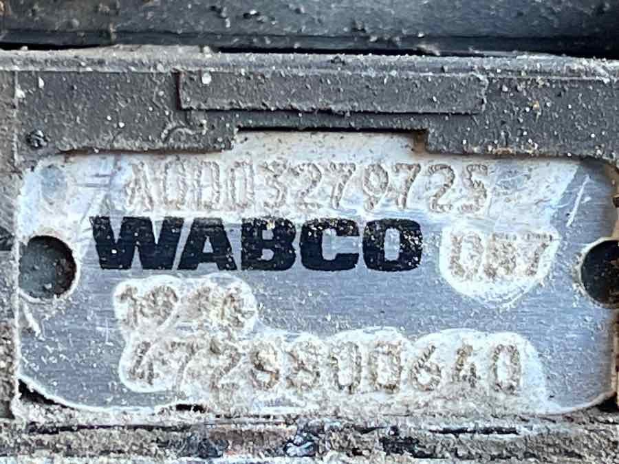 MERCEDES VALVE A0003279725 - Гальмівний клапан в категорії Вантажівки: фото 3 MERCEDES VALVE A0003279725 - Гальмівний клапан в категорії Вантажівки: фото 3
