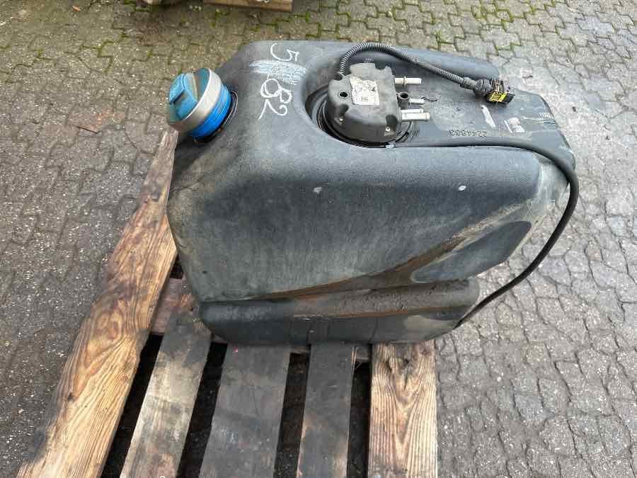 SCANIA ADBLUE TANK 2244863 - Паливна система в категорії Вантажівки: фото 2 SCANIA ADBLUE TANK 2244863 - Паливна система в категорії Вантажівки: фото 2