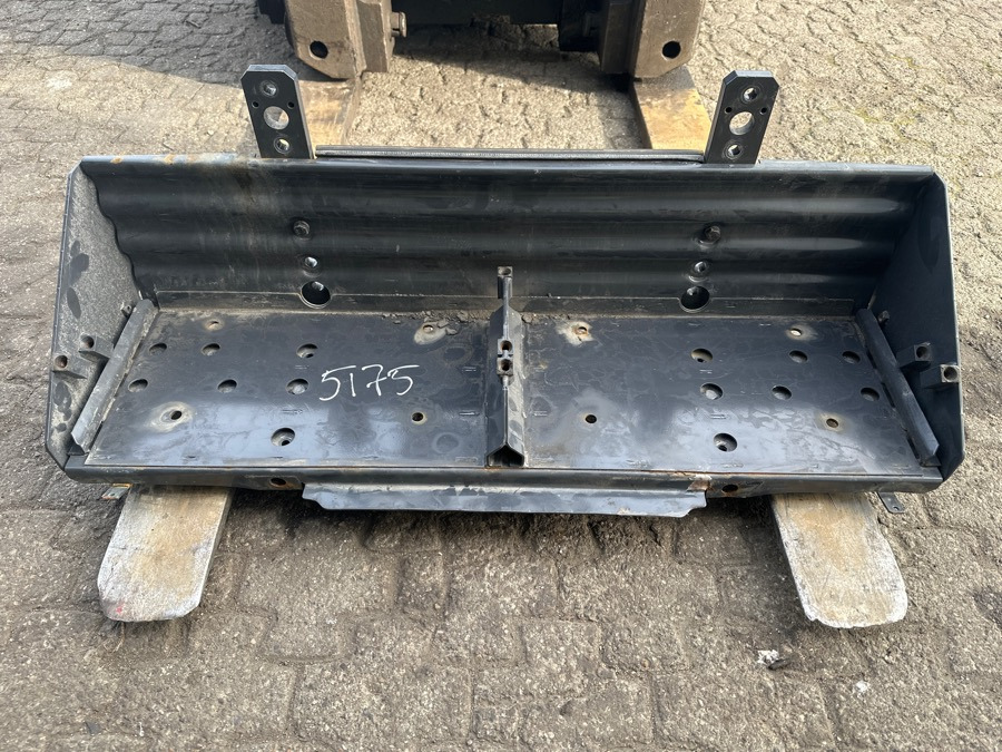SCANIA BATTERY BOX 2016256 - Рама/ Шасі в категорії Вантажівки: фото 1 SCANIA BATTERY BOX 2016256 - Рама/ Шасі в категорії Вантажівки: фото 1
