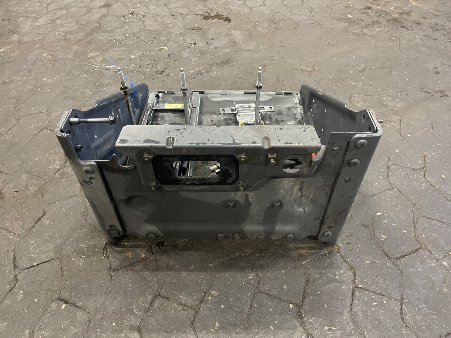 SCANIA BATTERY BOX 2577204 - Рама/ Шасі в категорії Вантажівки: фото 3 SCANIA BATTERY BOX 2577204 - Рама/ Шасі в категорії Вантажівки: фото 3