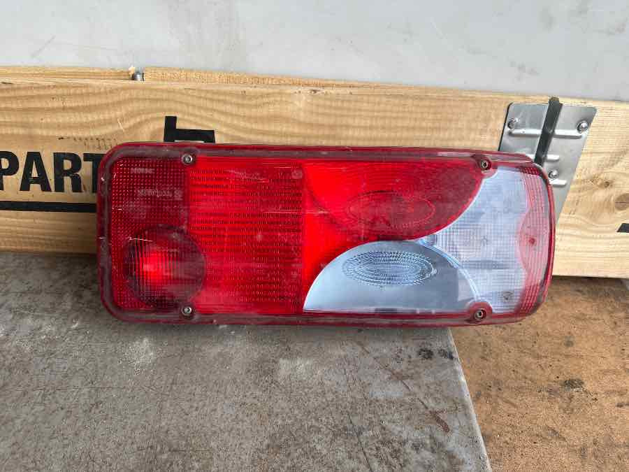 SCANIA REAR LAMP 2129987 - Світло/ Освітлення в категорії Вантажівки: фото 1 SCANIA REAR LAMP 2129987 - Світло/ Освітлення в категорії Вантажівки: фото 1
