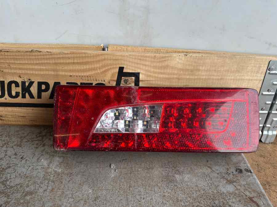 SCANIA REAR LAMP LED 2380932 - Світло/ Освітлення в категорії Вантажівки: фото 1 SCANIA REAR LAMP LED 2380932 - Світло/ Освітлення в категорії Вантажівки: фото 1