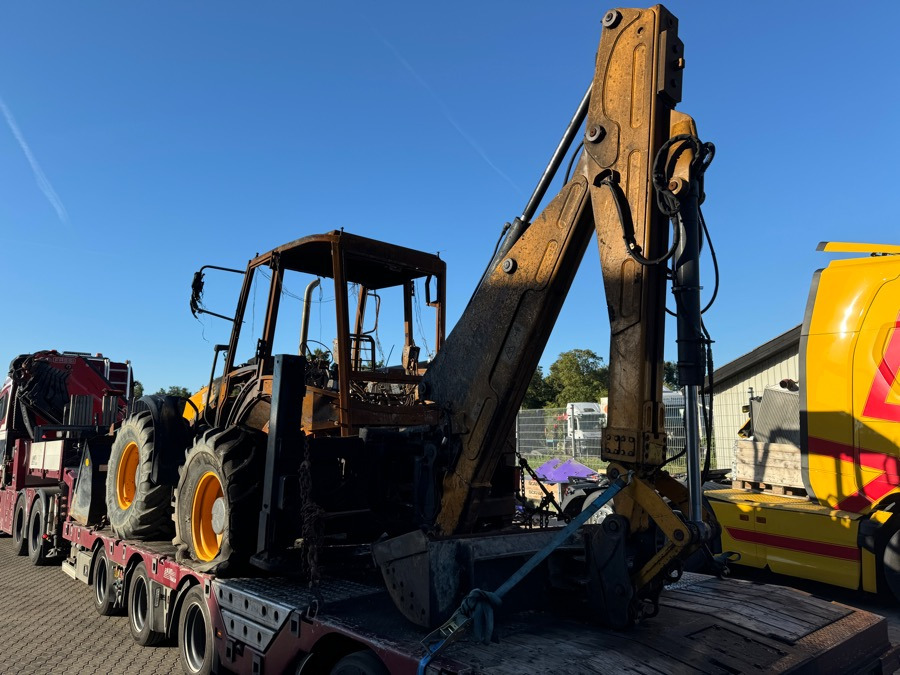 TEREX 980 4X4 // BURNED - Екскаватор-навантажувач: фото 2 TEREX 980 4X4 // BURNED - Екскаватор-навантажувач: фото 2