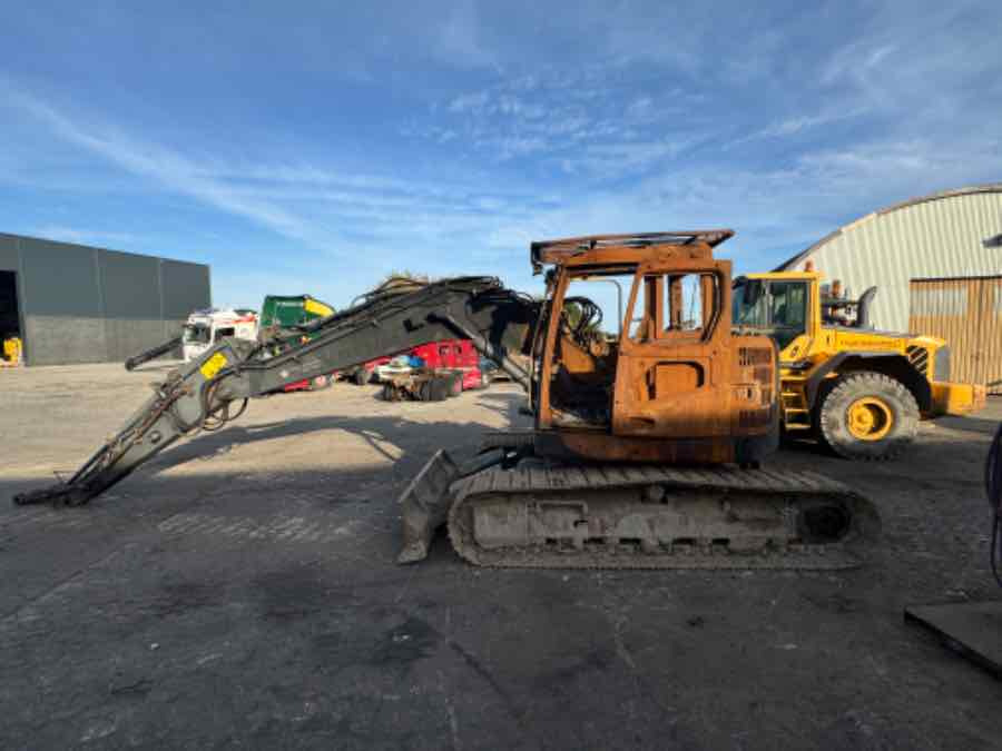 VOLVO CONSTRUCTION EXCAVATOR ECR145 ** FOR PARTS ** - Гусеничний екскаватор: фото 1 VOLVO CONSTRUCTION EXCAVATOR ECR145 ** FOR PARTS ** - Гусеничний екскаватор: фото 1