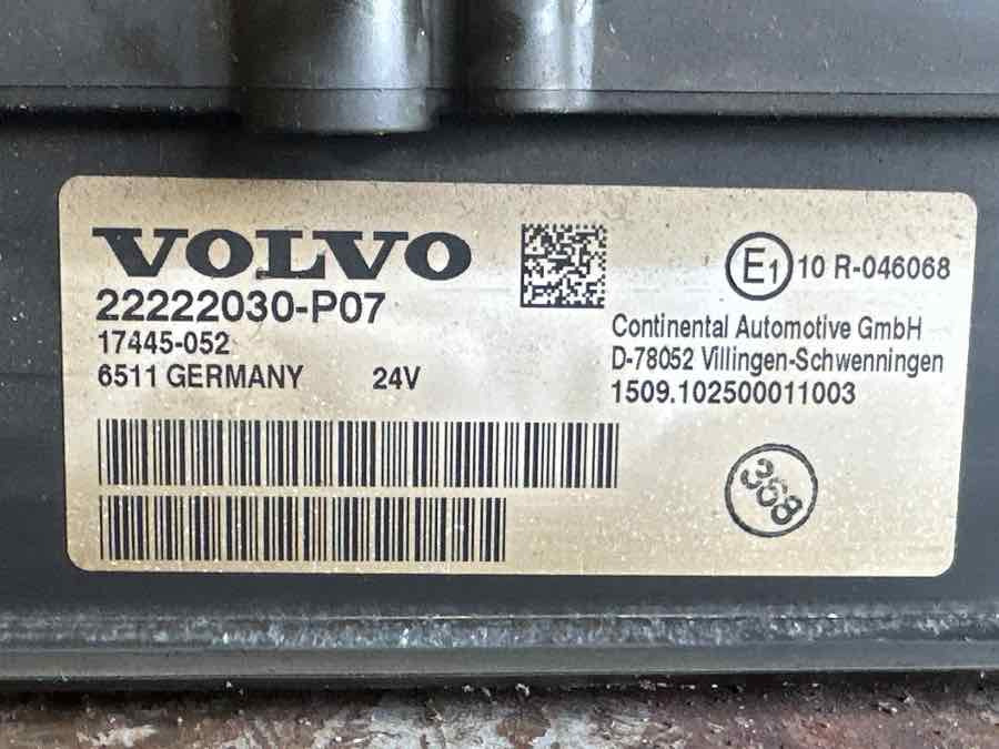 VOLVO INSTRUMENT 22038170 - Кабіна й інтер'єр в категорії Вантажівки: фото 4 VOLVO INSTRUMENT 22038170 - Кабіна й інтер'єр в категорії Вантажівки: фото 4