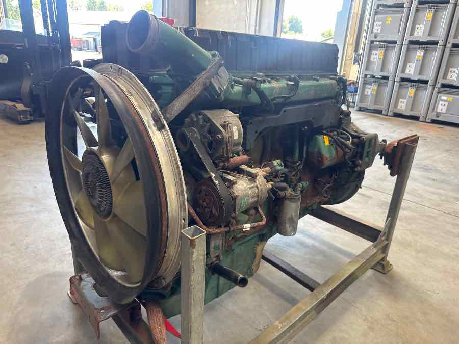 VOLVO MOTOR D12C - 380 HP VEB - Двигун в категорії Вантажівки: фото 3 VOLVO MOTOR D12C - 380 HP VEB - Двигун в категорії Вантажівки: фото 3