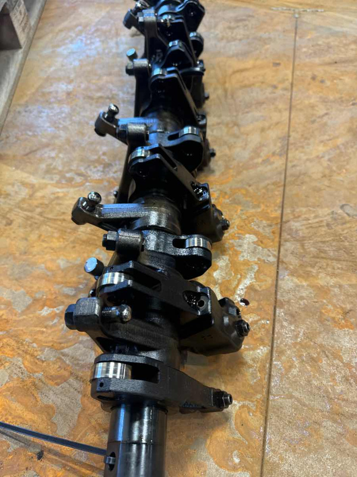 VOLVO ROLLER ASSY D13K - Двигун та запчастини в категорії Вантажівки: фото 2 VOLVO ROLLER ASSY D13K - Двигун та запчастини в категорії Вантажівки: фото 2