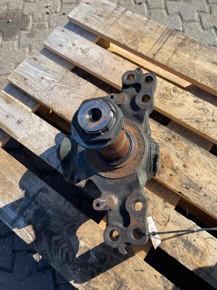 VOLVO STEERING KNUCKLE 22848434 - Поворотний кулак в категорії Вантажівки: фото 1 VOLVO STEERING KNUCKLE 22848434 - Поворотний кулак в категорії Вантажівки: фото 1