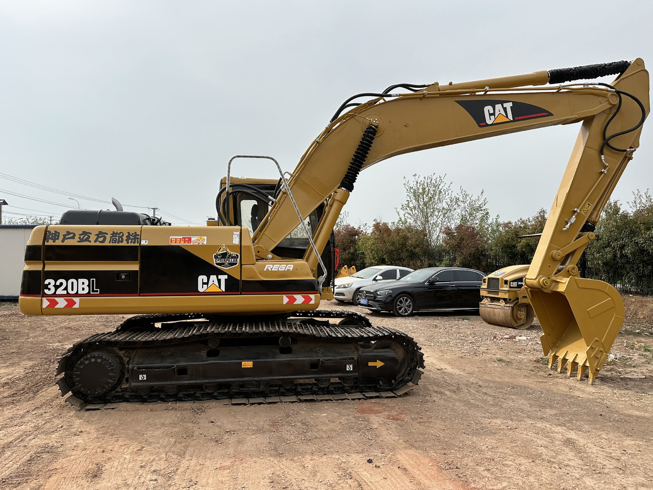 CATERPILLAR 320BL - Гусеничний екскаватор: фото 3 CATERPILLAR 320BL - Гусеничний екскаватор: фото 3