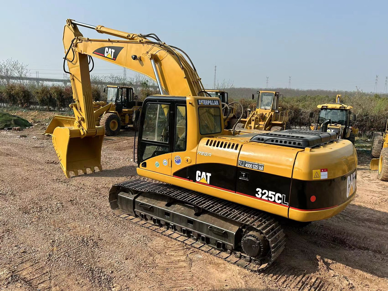 CATERPILLAR 325C - Гусеничний екскаватор: фото 4 CATERPILLAR 325C - Гусеничний екскаватор: фото 4