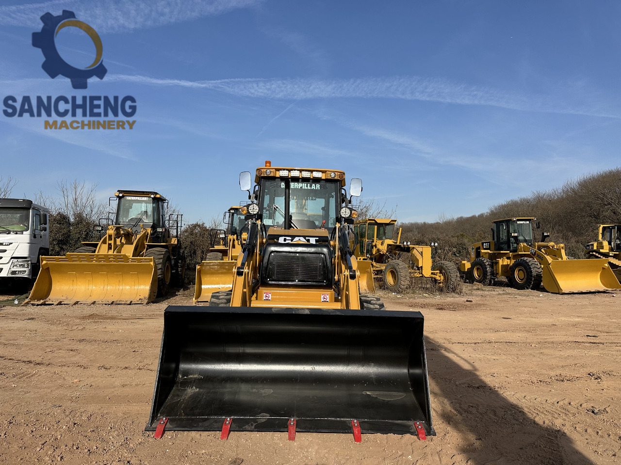 CATERPILLAR 420F2 - Екскаватор-навантажувач: фото 5 CATERPILLAR 420F2 - Екскаватор-навантажувач: фото 5