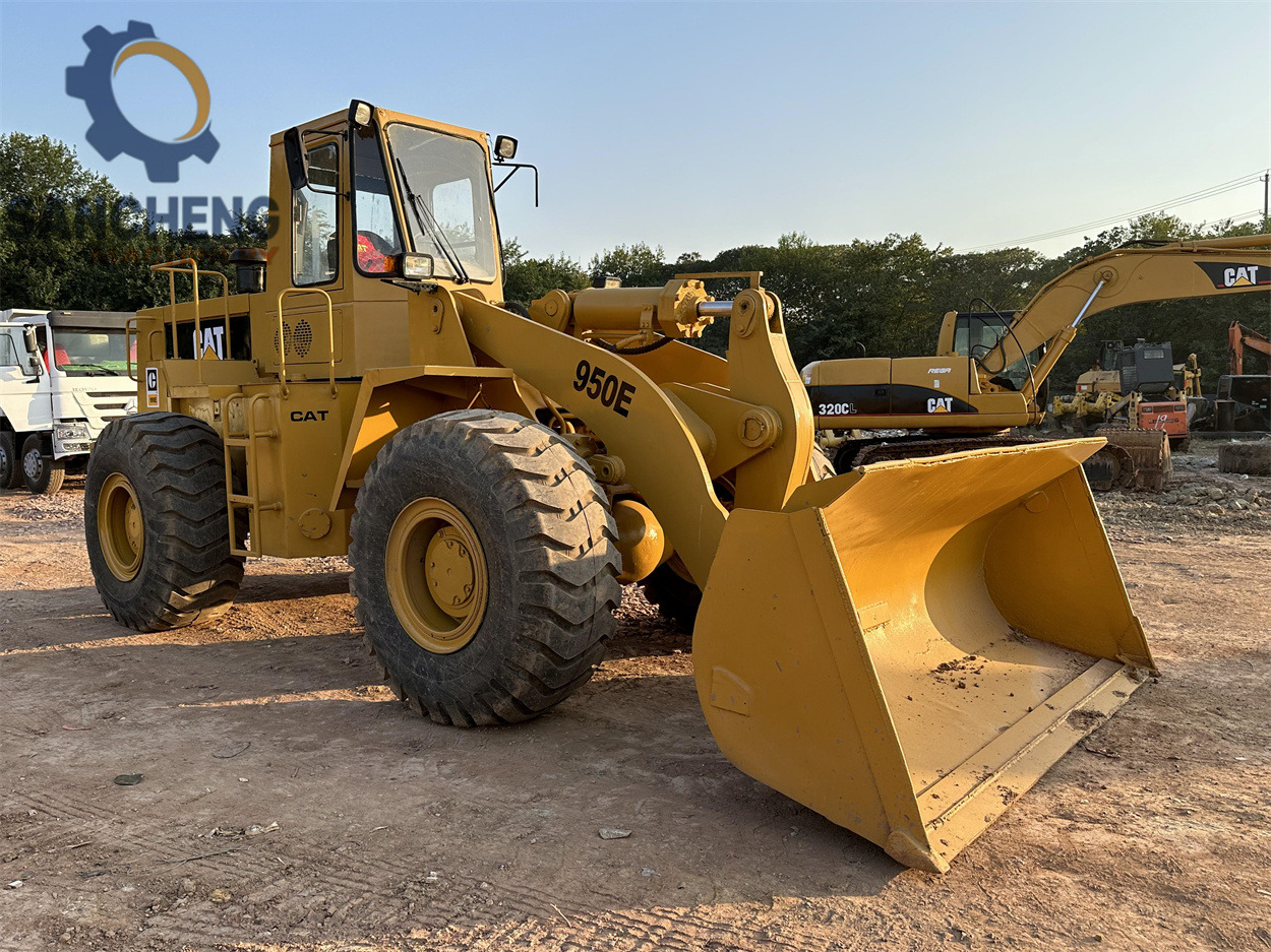 CATERPILLAR 950E - Колісний навантажувач: фото 1 CATERPILLAR 950E - Колісний навантажувач: фото 1