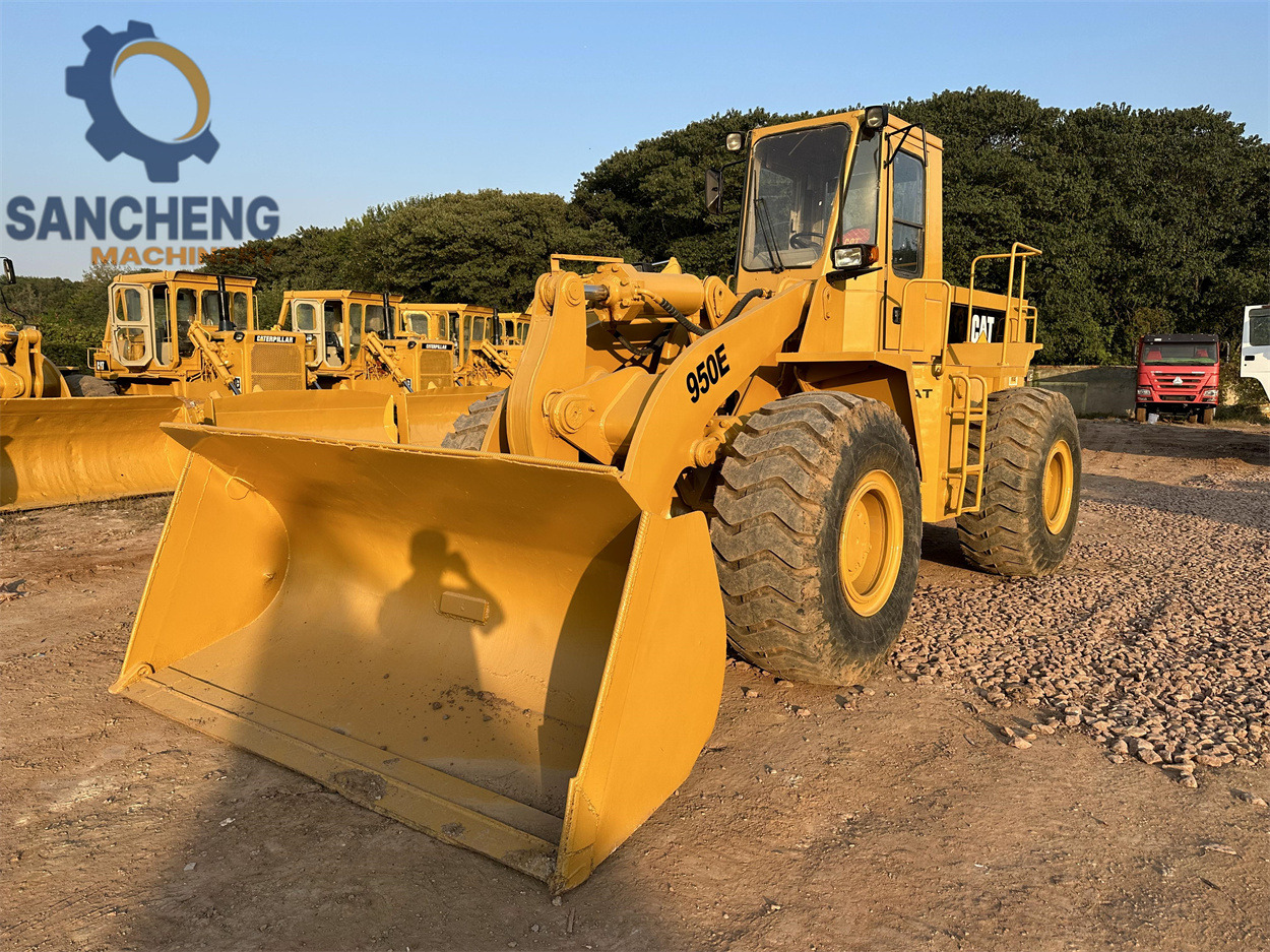 CATERPILLAR 950E - Колісний навантажувач: фото 4 CATERPILLAR 950E - Колісний навантажувач: фото 4