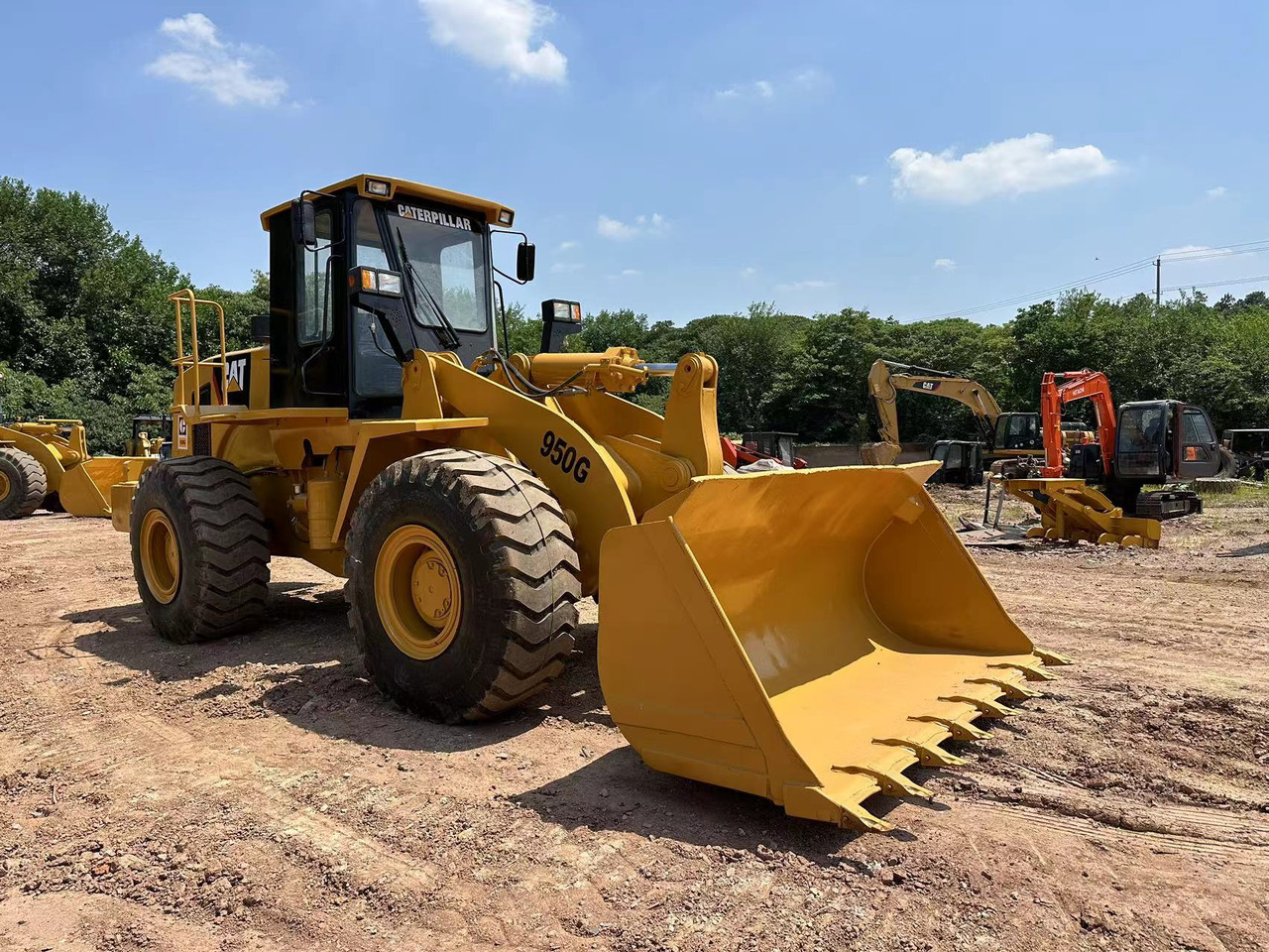 CATERPILLAR 950G - Колісний навантажувач: фото 2 CATERPILLAR 950G - Колісний навантажувач: фото 2