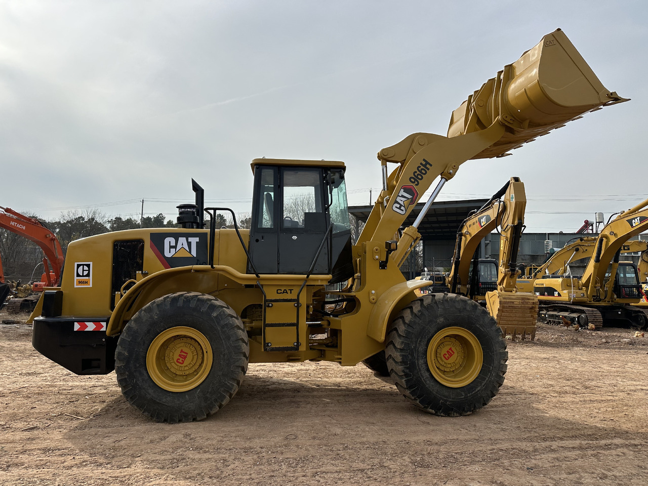 CATERPILLAR 966H - Колісний навантажувач: фото 3 CATERPILLAR 966H - Колісний навантажувач: фото 3