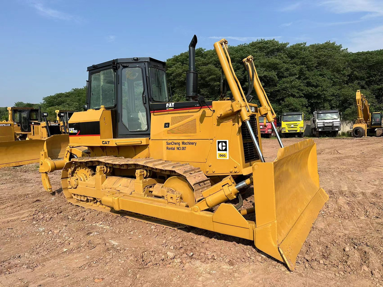 CATERPILLAR D6G Crawler Dozer - Бульдозер: фото 1 CATERPILLAR D6G Crawler Dozer - Бульдозер: фото 1