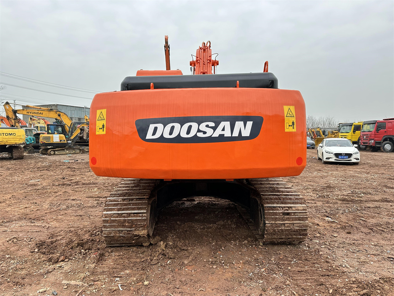 DOOSAN DH220 excavator - Гусеничний екскаватор: фото 5 DOOSAN DH220 excavator - Гусеничний екскаватор: фото 5