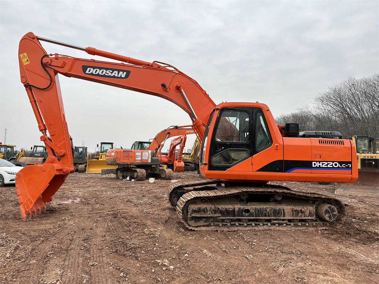 DOOSAN DH220 excavator - Гусеничний екскаватор: фото 2 DOOSAN DH220 excavator - Гусеничний екскаватор: фото 2