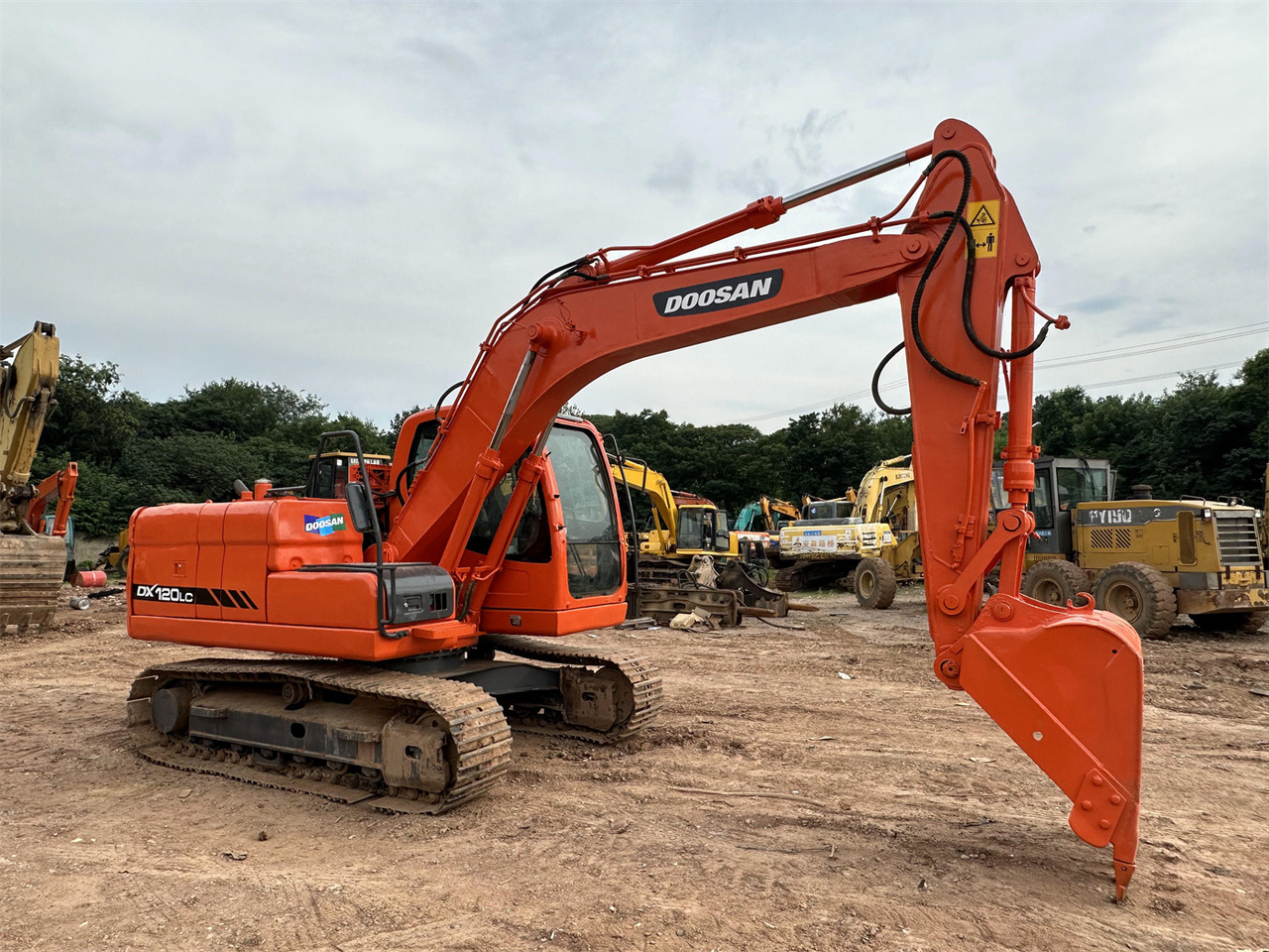 DOOSAN DX120 - Гусеничний екскаватор: фото 5 DOOSAN DX120 - Гусеничний екскаватор: фото 5