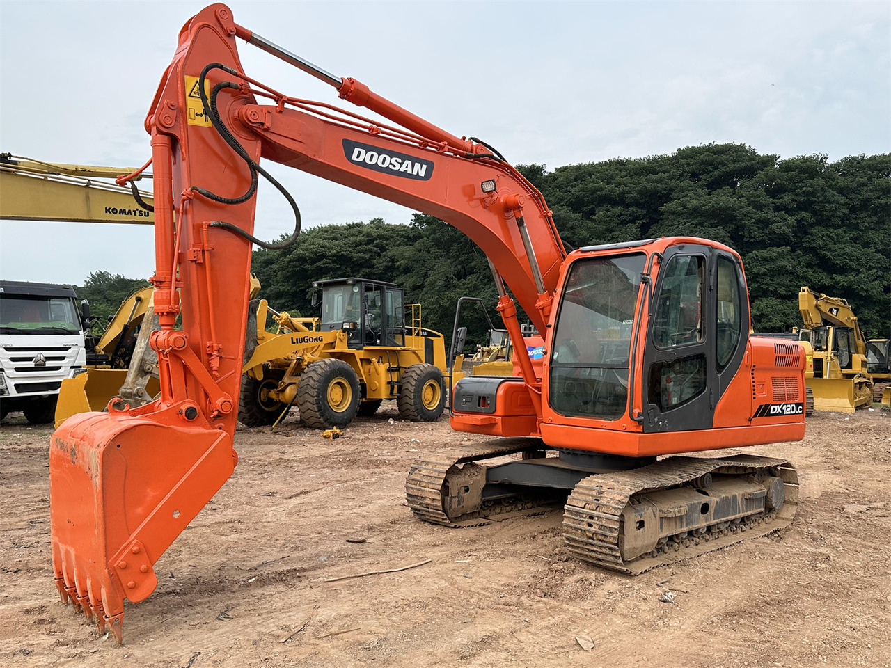 DOOSAN DX120 - Гусеничний екскаватор: фото 2 DOOSAN DX120 - Гусеничний екскаватор: фото 2