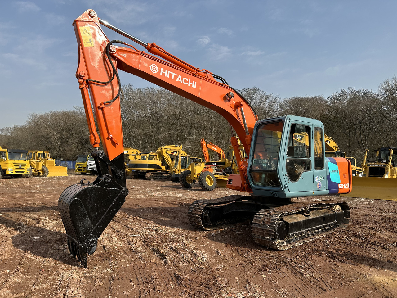 HITACHI EX120 - Гусеничний екскаватор: фото 3 HITACHI EX120 - Гусеничний екскаватор: фото 3