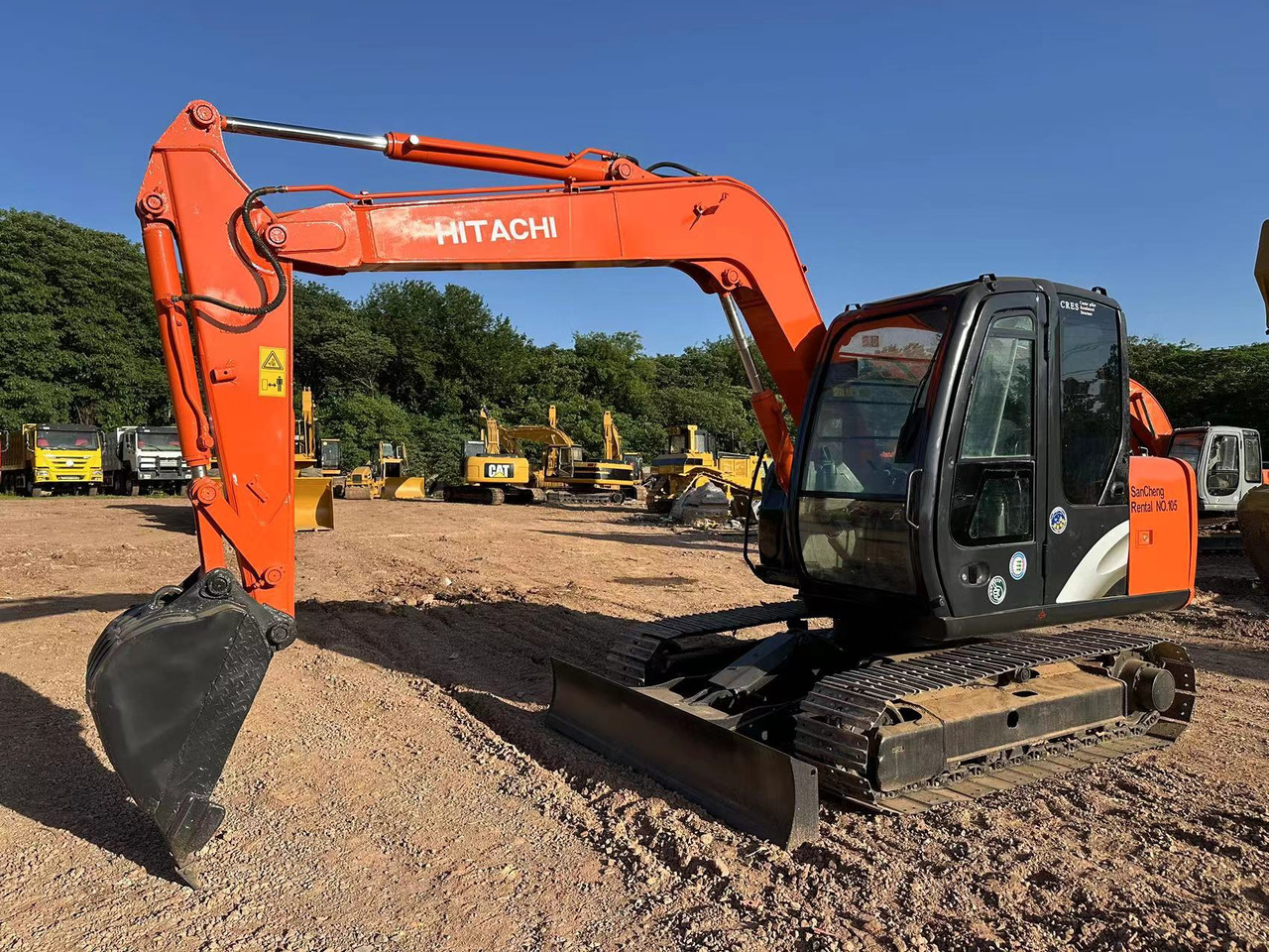 HITACHI ZAXIS ZX70 - Міні-екскаватор: фото 1 HITACHI ZAXIS ZX70 - Міні-екскаватор: фото 1
