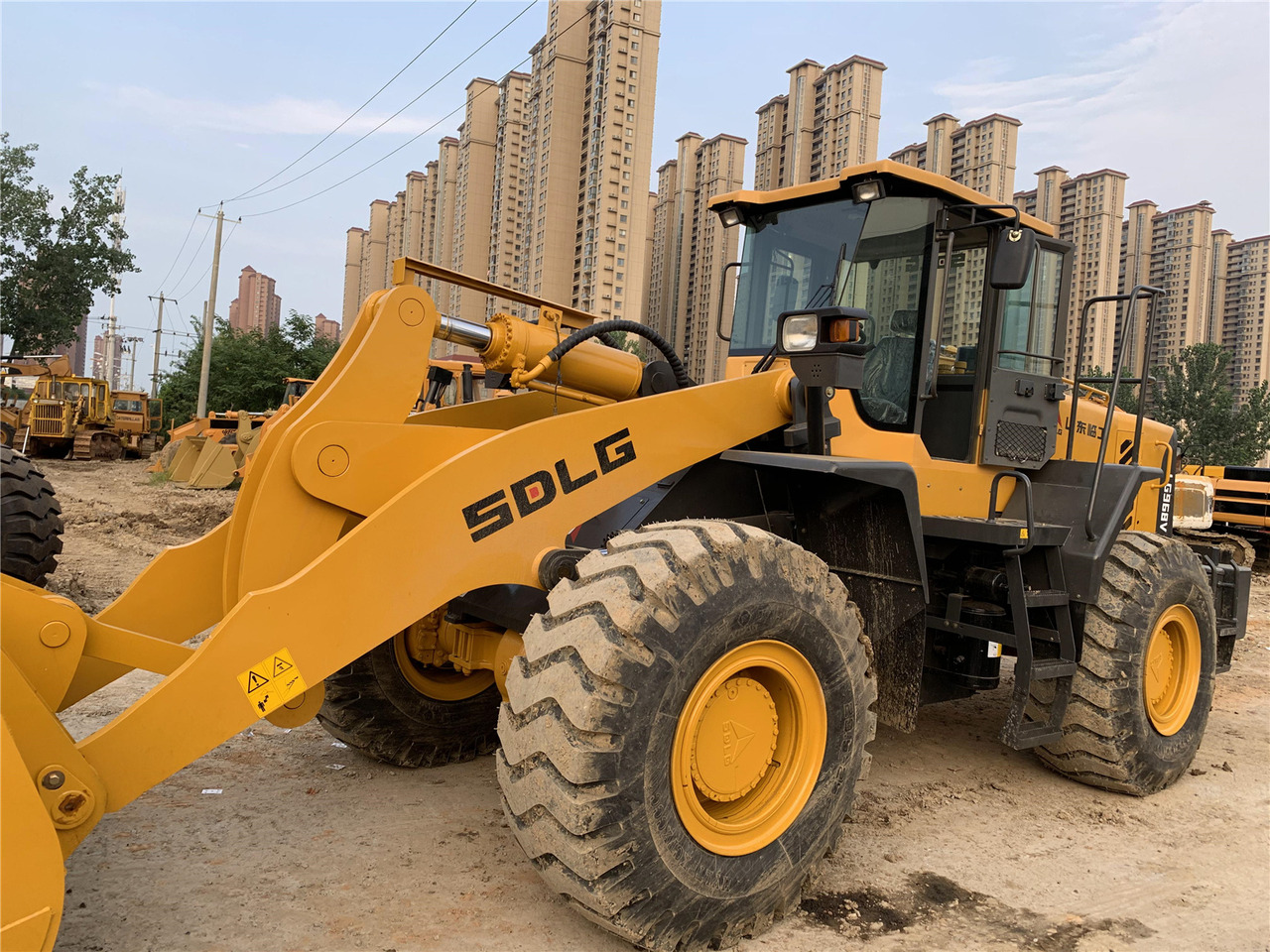 SDLG LG968V - Колісний навантажувач: фото 3 SDLG LG968V - Колісний навантажувач: фото 3