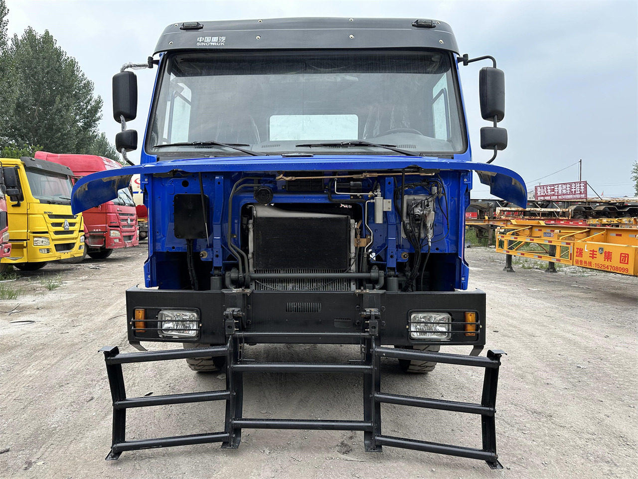 SINOTRUK HOWO 371 Chassis truck - Вантажівка шасі: фото 3 SINOTRUK HOWO 371 Chassis truck - Вантажівка шасі: фото 3