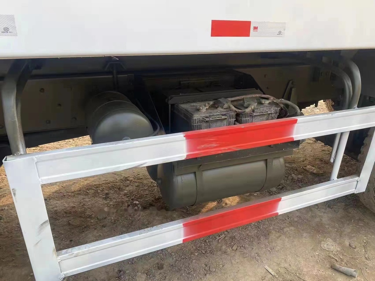 SINOTRUK HOWO 371 Tipper truck - Самоскид вантажівка: фото 5 SINOTRUK HOWO 371 Tipper truck - Самоскид вантажівка: фото 5