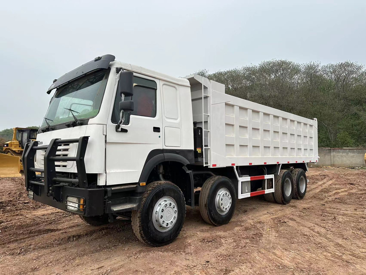 SINOTRUK HOWO 371 with Bumper - Самоскид вантажівка: фото 2 SINOTRUK HOWO 371 with Bumper - Самоскид вантажівка: фото 2