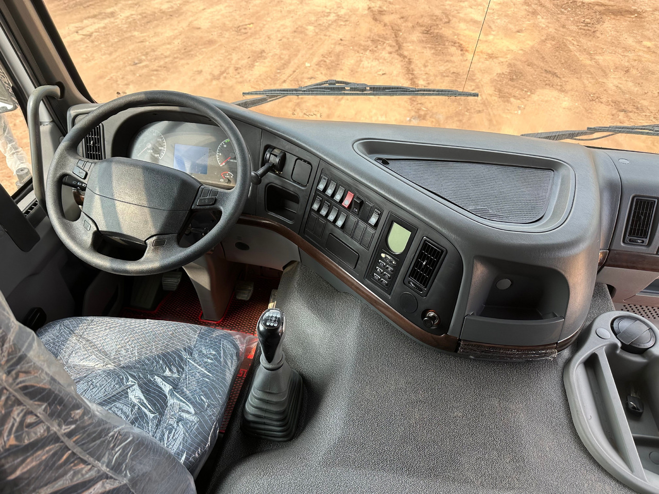 SINOTRUK HOWO 371hp 6x4 Dump truck - Самоскид вантажівка: фото 5 SINOTRUK HOWO 371hp 6x4 Dump truck - Самоскид вантажівка: фото 5