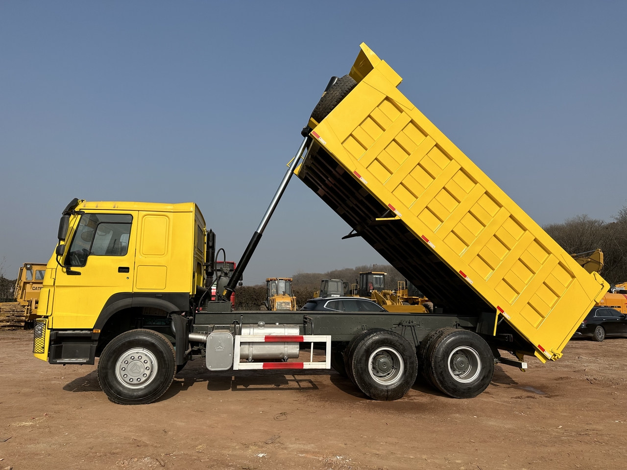 SINOTRUK Howo Dump truck 371 - Самоскид вантажівка: фото 5 SINOTRUK Howo Dump truck 371 - Самоскид вантажівка: фото 5