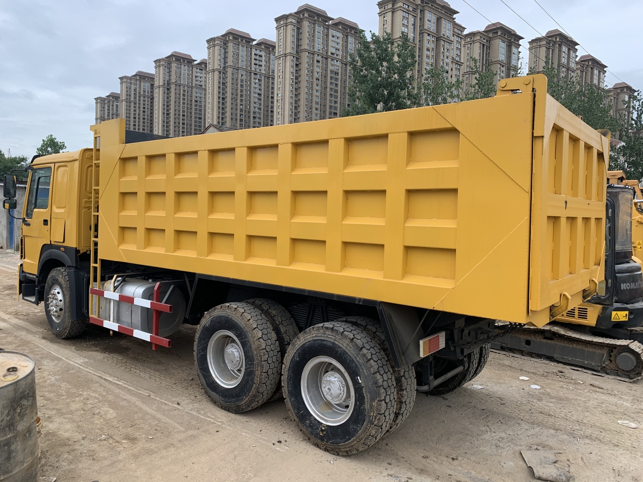 SINOTRUK Howo Dump truck 371 - Самоскид вантажівка: фото 4 SINOTRUK Howo Dump truck 371 - Самоскид вантажівка: фото 4
