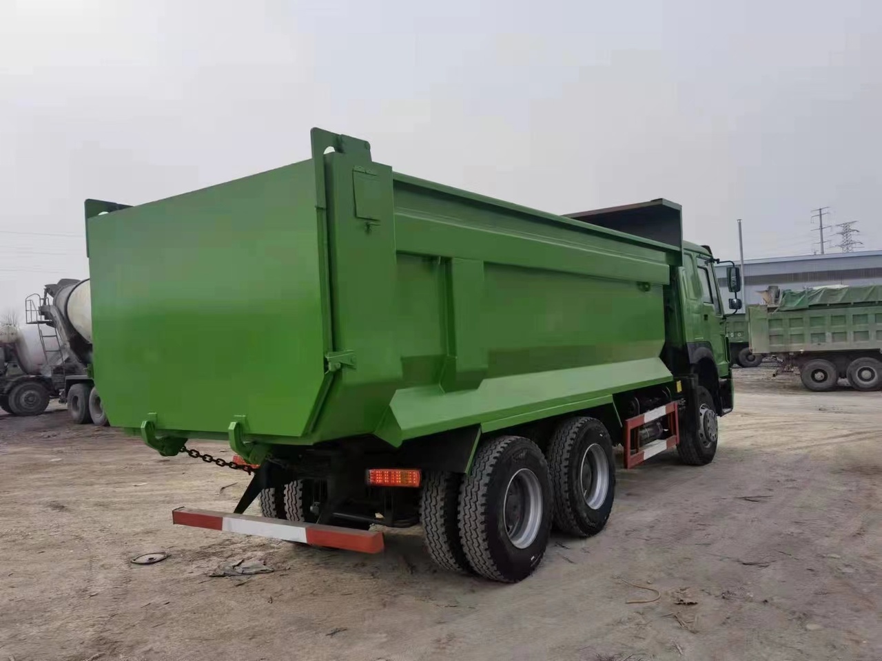 SINOTRUK Howo Dump truck 371 - Самоскид вантажівка: фото 5 SINOTRUK Howo Dump truck 371 - Самоскид вантажівка: фото 5