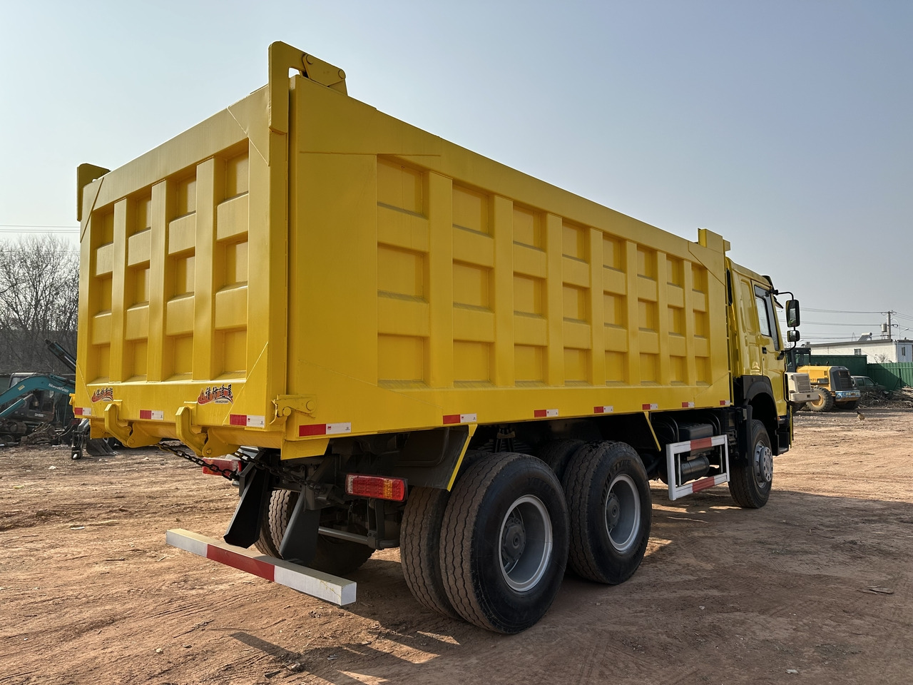 Самоскид вантажівка Для транспортування силосу SINOTRUK Howo Dump truck 371: фото 8