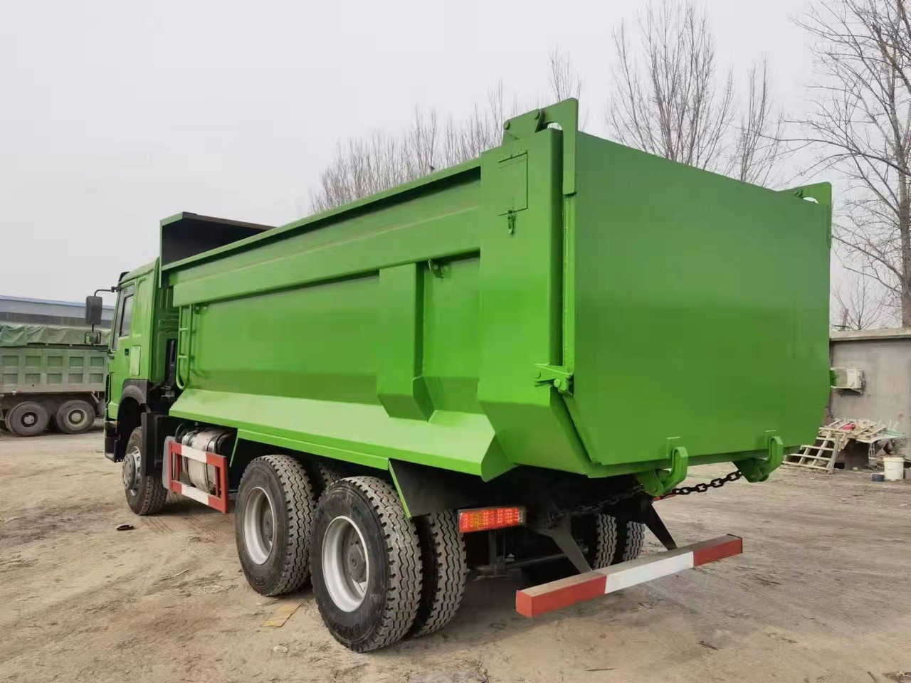 SINOTRUK Howo Dump truck 371 - Самоскид вантажівка: фото 4 SINOTRUK Howo Dump truck 371 - Самоскид вантажівка: фото 4