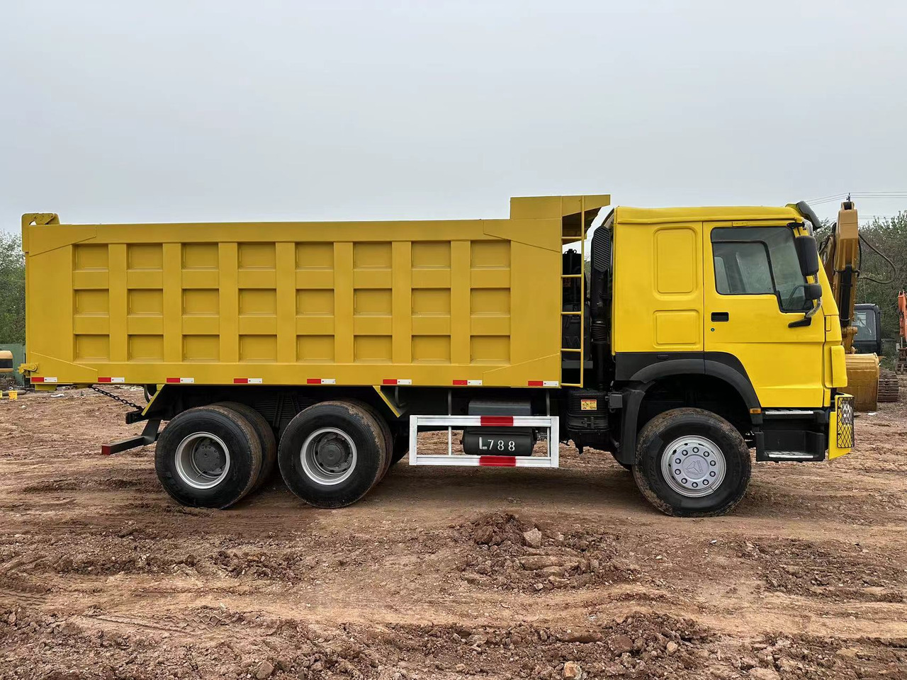 SINOTRUK Howo Dump truck 371 - Самоскид вантажівка: фото 1 SINOTRUK Howo Dump truck 371 - Самоскид вантажівка: фото 1