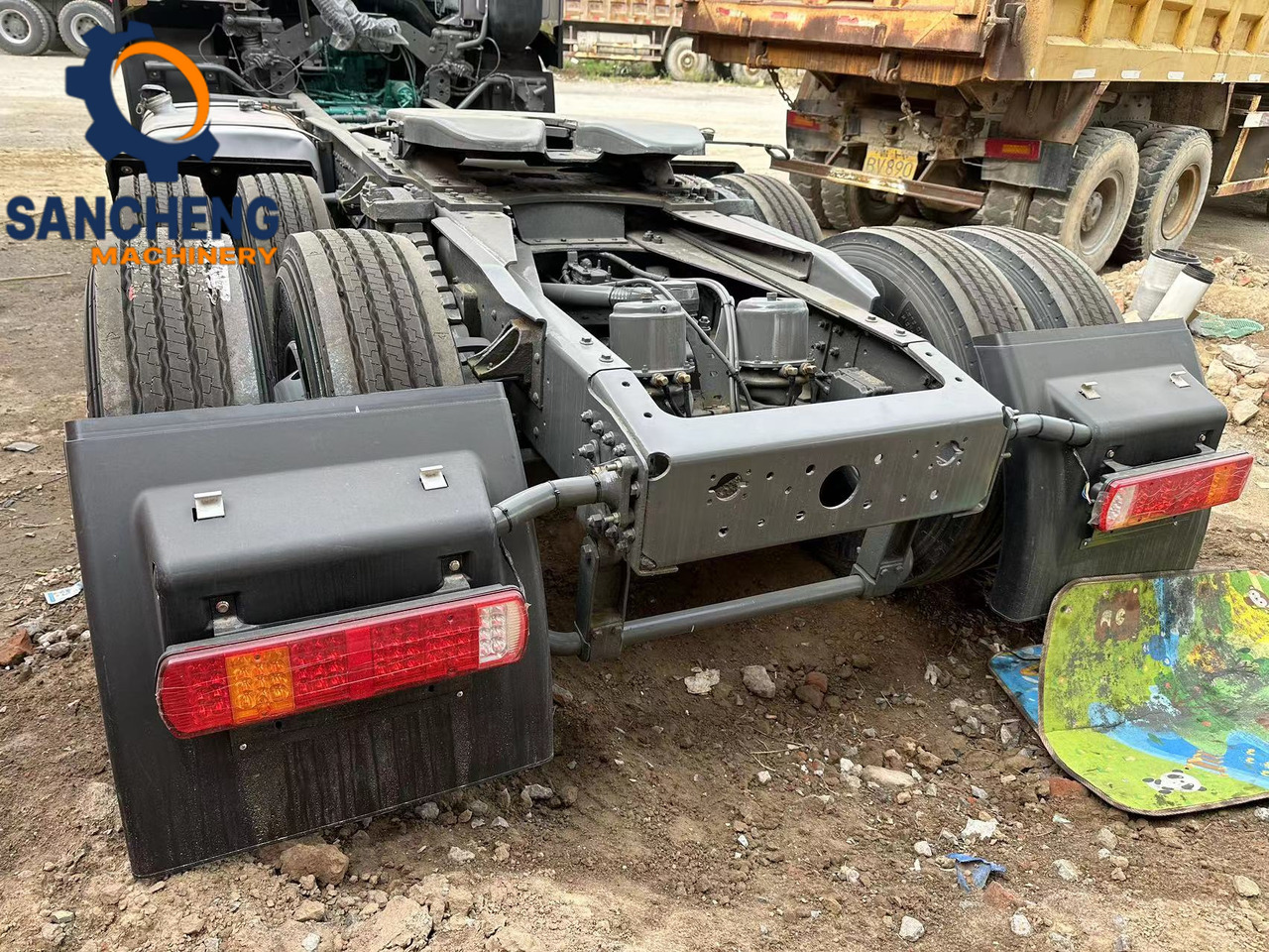 Тягач HOWO 380hp: фото 12