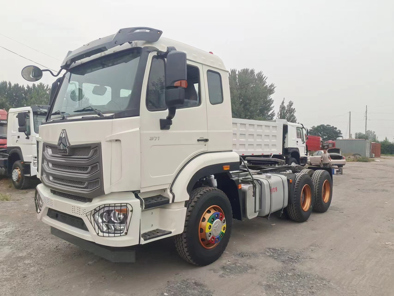 SINOTRUK HOWO 371hp 6X4 Tractor unit - Тягач: фото 1 SINOTRUK HOWO 371hp 6X4 Tractor unit - Тягач: фото 1