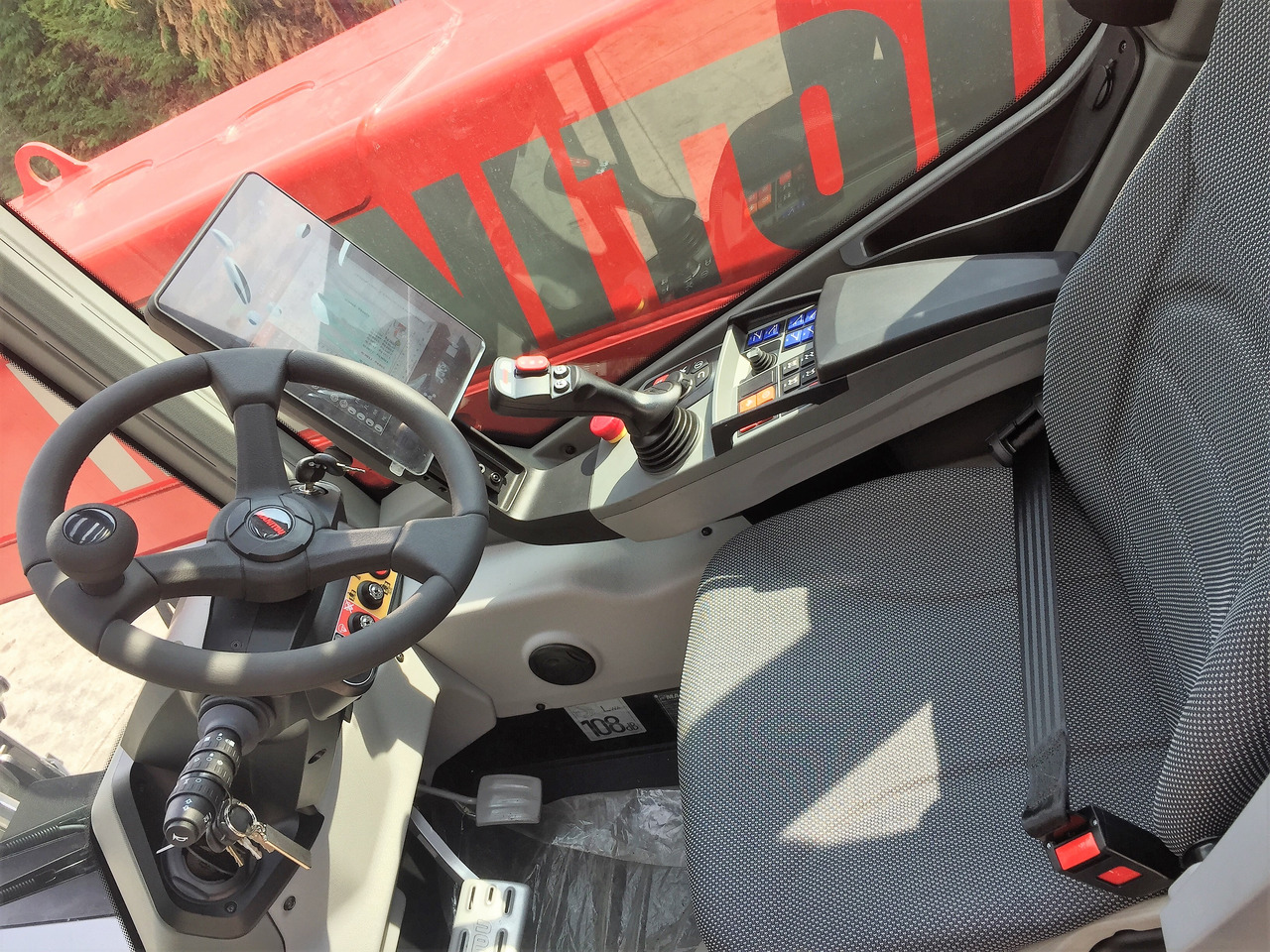 Manitou MRT 2260 VISION+ - Навантажувач телескопічний: фото 5 Manitou MRT 2260 VISION+ - Навантажувач телескопічний: фото 5