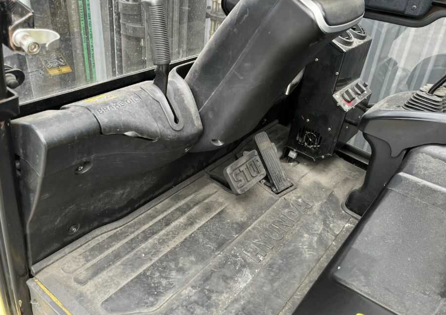 Електронавантажувач Hyundai 25B-9: фото 10 Електронавантажувач Hyundai 25B-9: фото 10