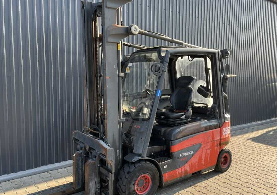 Linde E25-01 - Електронавантажувач: фото 1 Linde E25-01 - Електронавантажувач: фото 1