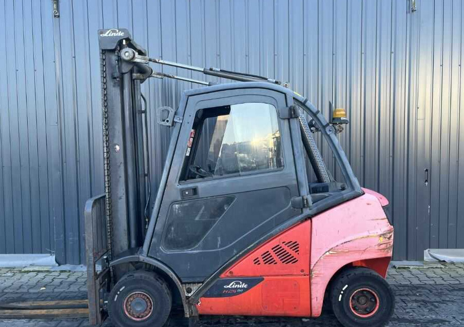 Linde H25D-01 - Дизельний навантажувач: фото 2 Linde H25D-01 - Дизельний навантажувач: фото 2