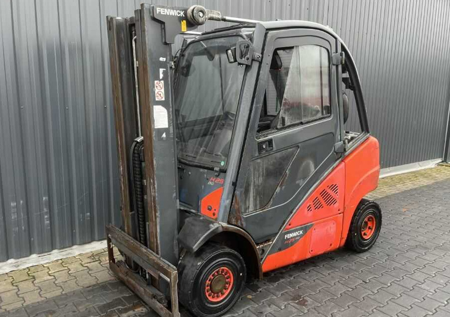 Linde H25D-02 - Дизельний навантажувач: фото 1 Linde H25D-02 - Дизельний навантажувач: фото 1