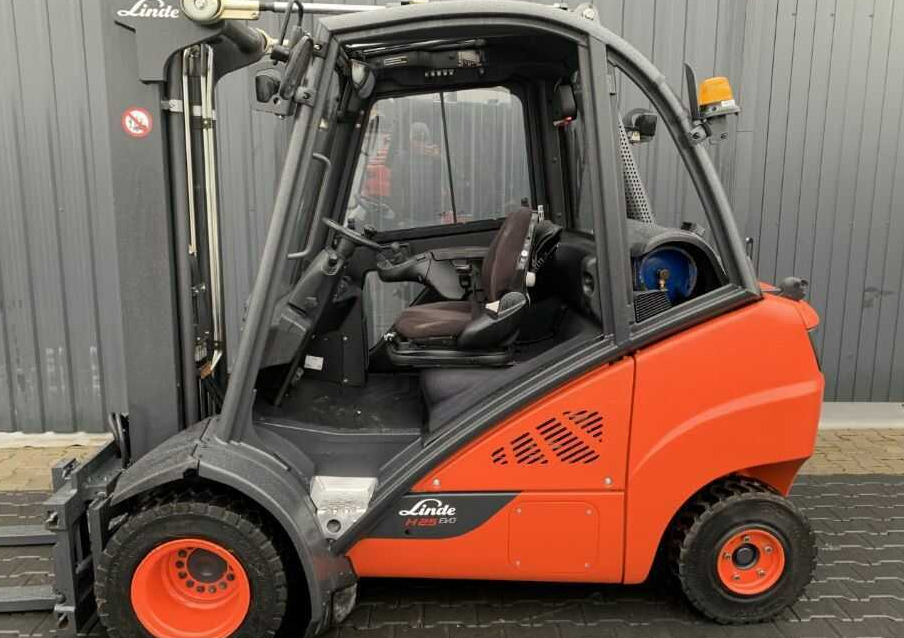 Газовий навантажувач Linde H25T-02/600: фото 7